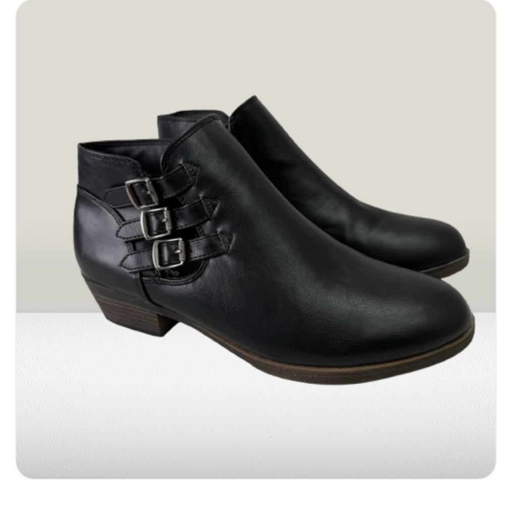 London Fog Women’s Ankle Boots sz 8.5( display item ) # bag 30-KK